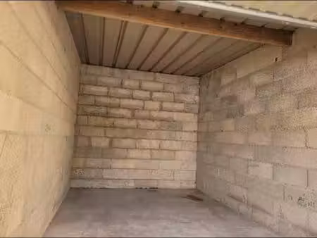 garage fermé 14 m² – stationnement / stockage – montereau