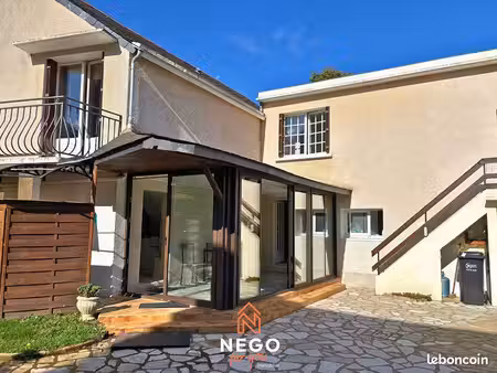 maison 6 pièces 106 m²