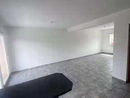 maison avec jardin et garage