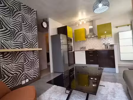 maisonnette f1 bis meublée
