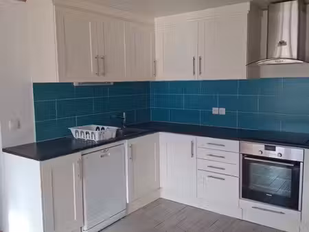 à louer – appartement meublé f3 de 70 m² avec jardin  terrasse et garage – plateau d’assy