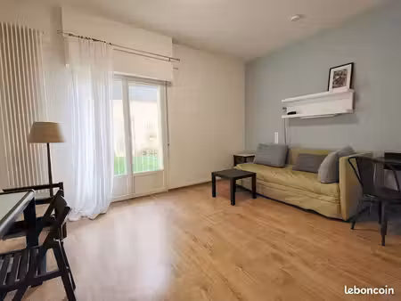 beau studio de 31 m2 dans résidence calme