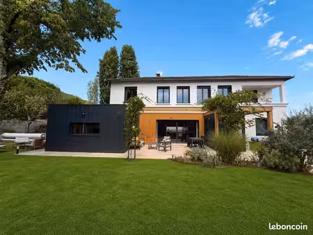 maison 244m2 proche centre ville