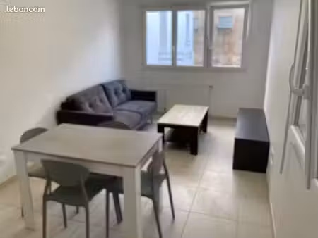 loue appartement 41 m² challans centre