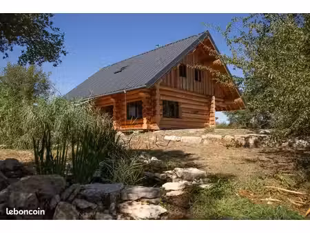 maison écologique en rondins bois