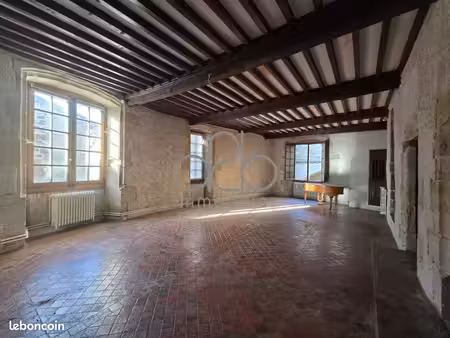 appartement 6 pièces 270 m²