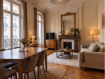 appartement haussmannien 77 m² avec balcon et terrasse – le puy-en-velay