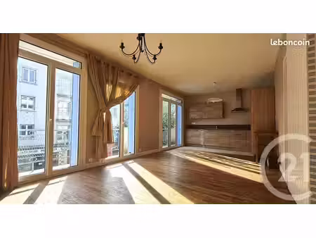 appartement 4 pièces 77 m²