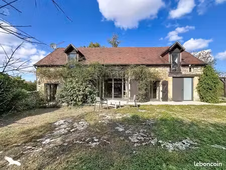 longère 4 pièces 135 m²