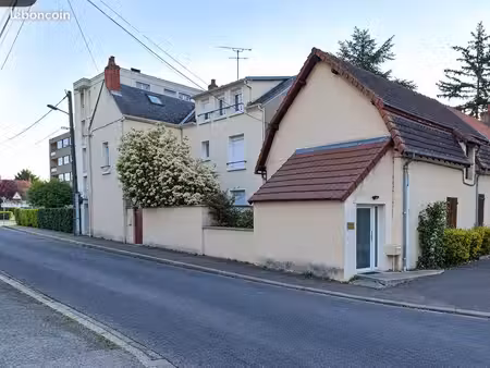 maison de ville à 900m de la porte de paris