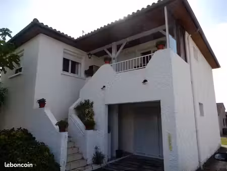 vends maison 46220