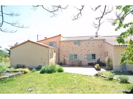 maison en campagne 5 chambres 2 garages sur 1800 m² de terrain