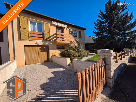 maison 4 pièces 75 m²