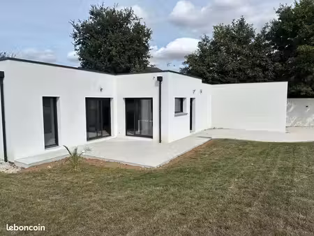 a louer maison neuve saint-thuriau