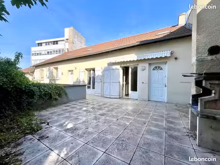 rare : duplex f4 dans maison en copropriété  grande terrasse de 30m2