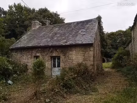 maison ancienne en pierres