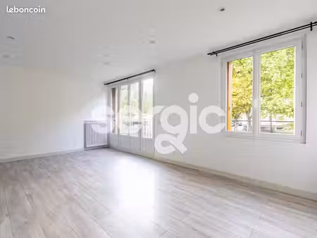 appartement 4 pièces 61 m²