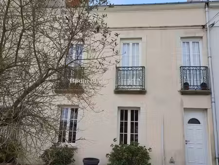 maison 10 pièces 206 m²
