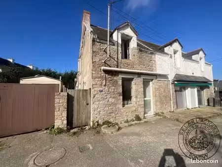 vente aux enchères d'une maison d'habitation