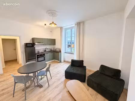 particulier loue un appartement t2 meublé 48 m² rénové à neuf avec dressing
