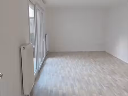appartement t3 récent de 68m2 avec balcon et parking - haubourdin