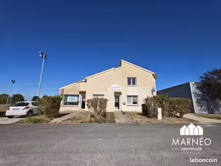 local 220 m² fagnières