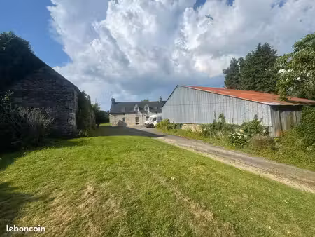 ancien corps de ferme – 2 longères  grands hangars