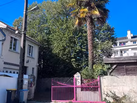 nantes zola – maison à rénover entièrement – impasse au calme – dp acceptée
