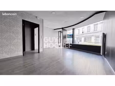 local d'activité 56 m²