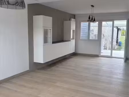 à louer — maison rénovée 100 m² – centre-ville de merville (59)