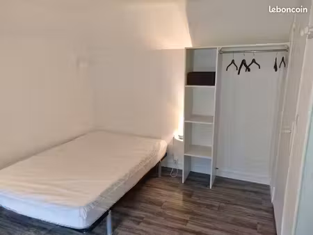 loue chambre meublée