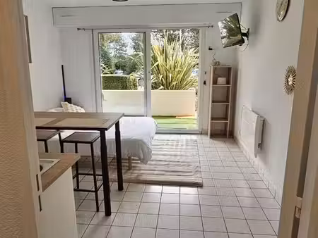 studio avec terrasse