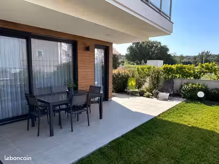 appartement duplex en rdj et terrasse