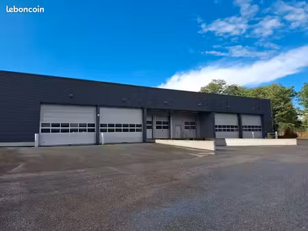 bâtiment d'activité à vendre