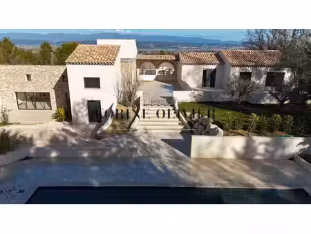 nord d'aix-en-provence maison de plain-pied avec dépendances