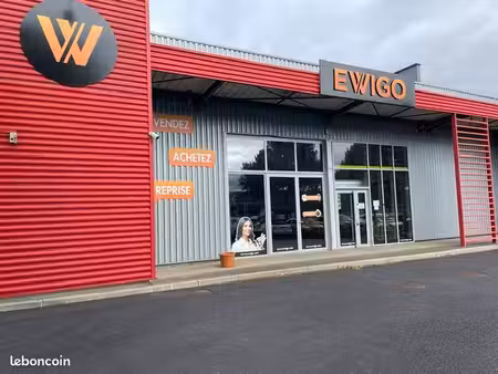 local commercial 185 m2 gerzat