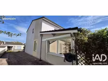maison 1 pièce 151 m²