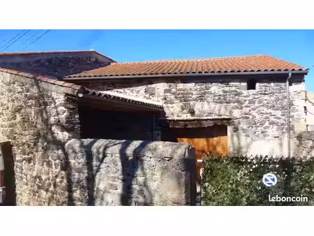 grange 1 pièce 75 m²
