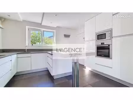 maison 6 pièces 127 m²