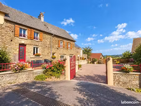 maison en pierre rénovée – 120 m²
