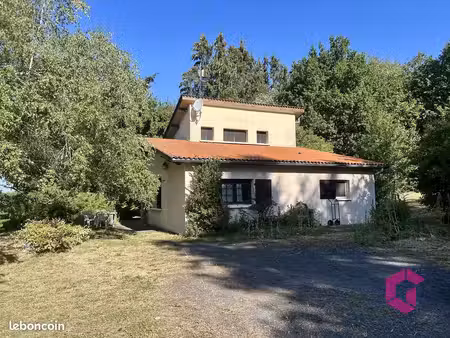 propriété 4 pièces 102 m²