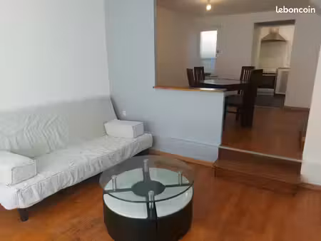 à louer – maison de ville t3 meublée – 67 m² – centre-ville de sées