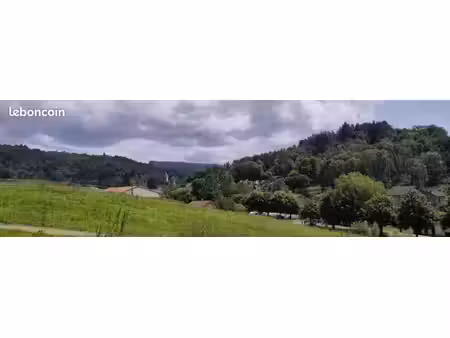 3 terrains à vendre à châteldon – petite cité de caractère