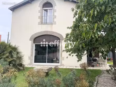maison 6 pièces 132 m²