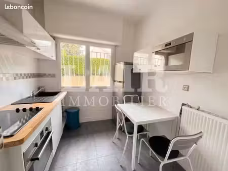 studio 1 pièce 40 m²
