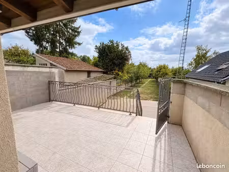 ? appartement de 74 m² avec grand jardin de 6 ares et cuisine d’été