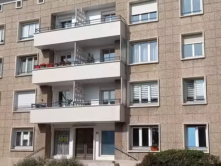 vends appartement t1