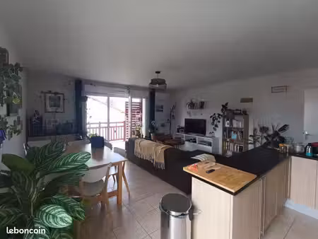 appartement t3 65 m²