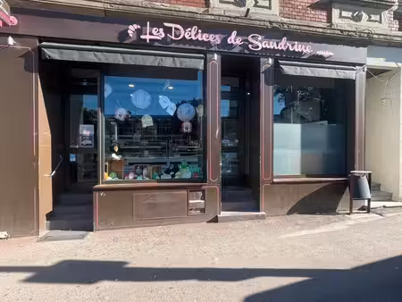 sandwicherie / point chaud – petit loyer – 150 m²