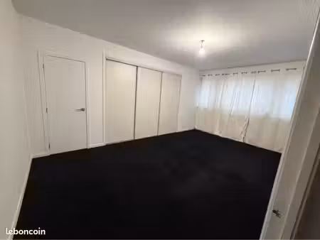 marcq-en-barœul – croisé laroche | t2 de 48 m² avec parking